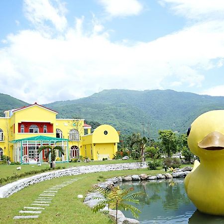 Bed and Breakfast 依比鴨鴨水岸會館 Ducking House Ruisui Esterno foto
